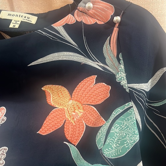 Monteau top - Picture 3 of 6